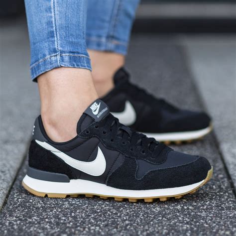 damen nike sneaker schwarz|nike sneaker for ladies.